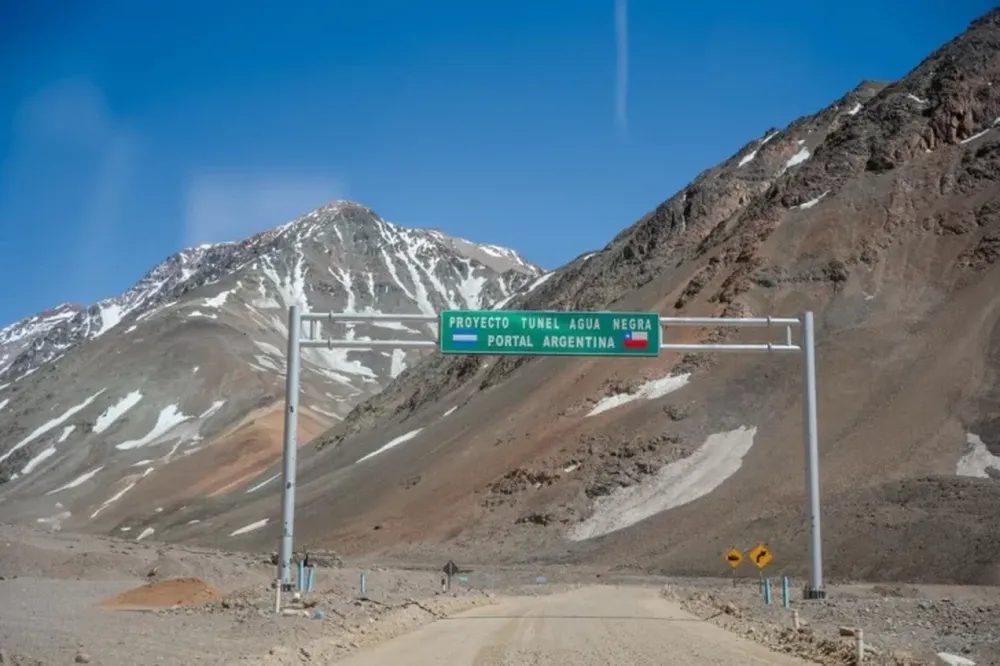 Más de 800 personas cruzaron por el Paso de Agua Negra en su primera semana habilitado