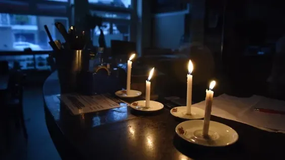 Sin luz.