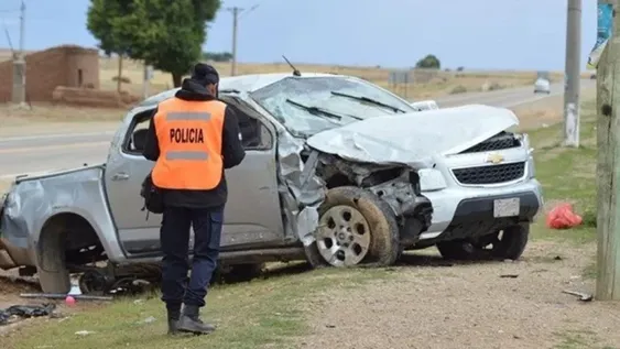 Tragedia con 2 gendarmes muertos en un accidente