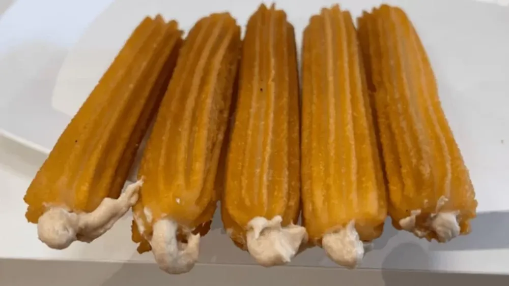 Aparecieron los churros con vitel toné y estalló la polémica