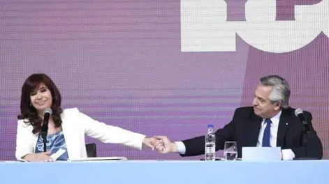 Alberto Fernández y Cristina Kirchner analizaron la crisis de los mercados