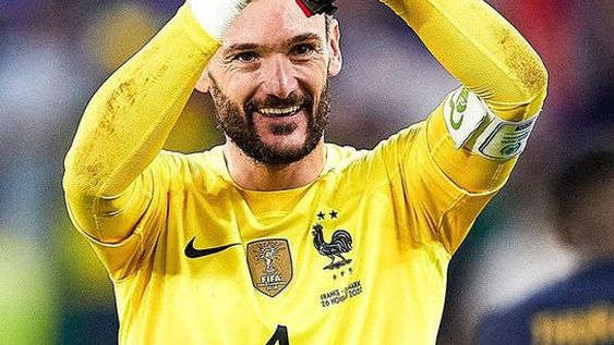 Lloris cuelga los guantes en la selección
