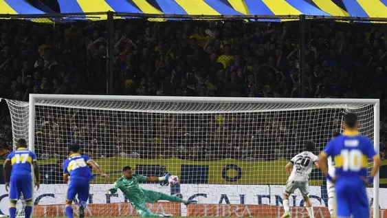 Boca, en una noche con sombras