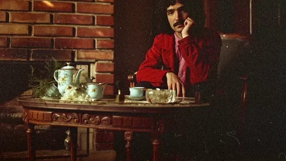 Canción nacida fuera de la frontera