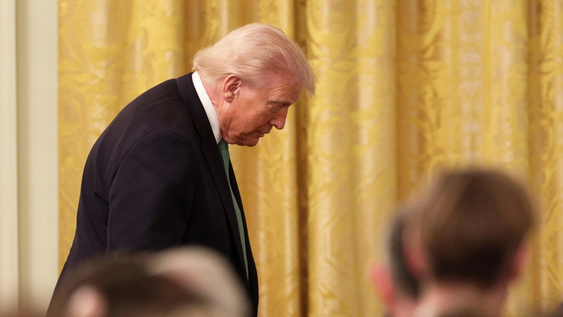 Donald Trump redefine los plazos por el estrecho de Ormuz, eje del conflicto entre Estados Unidos e Irán y clave para el comercio petrolero mundial.