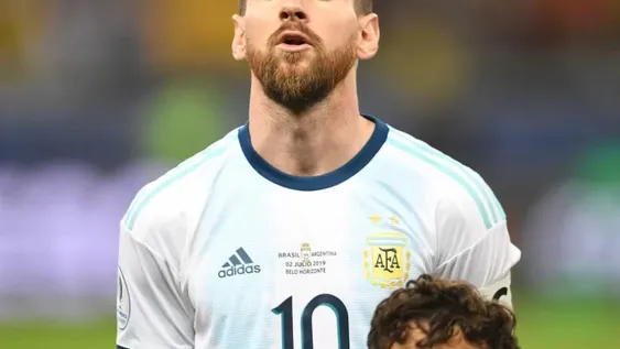 Messi entonó nuevamente el himno