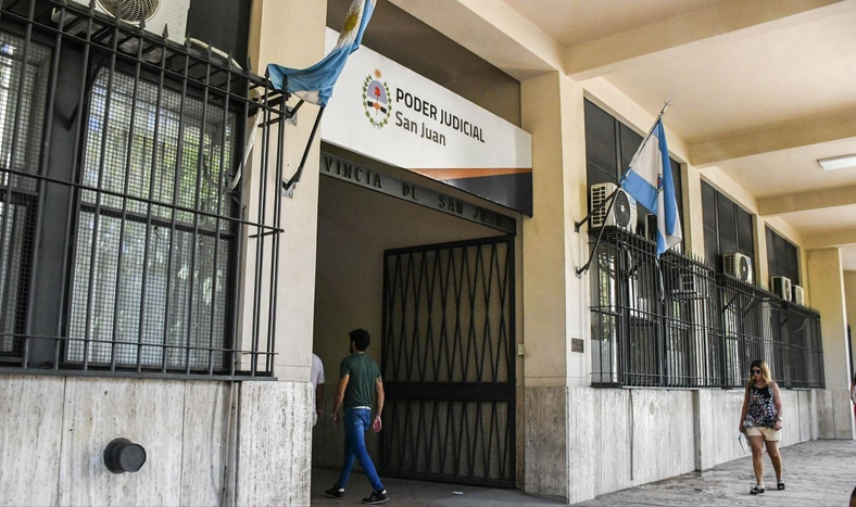 El acusado fue detenido tras un robo en Rawson y condenado a prisión efectiva.