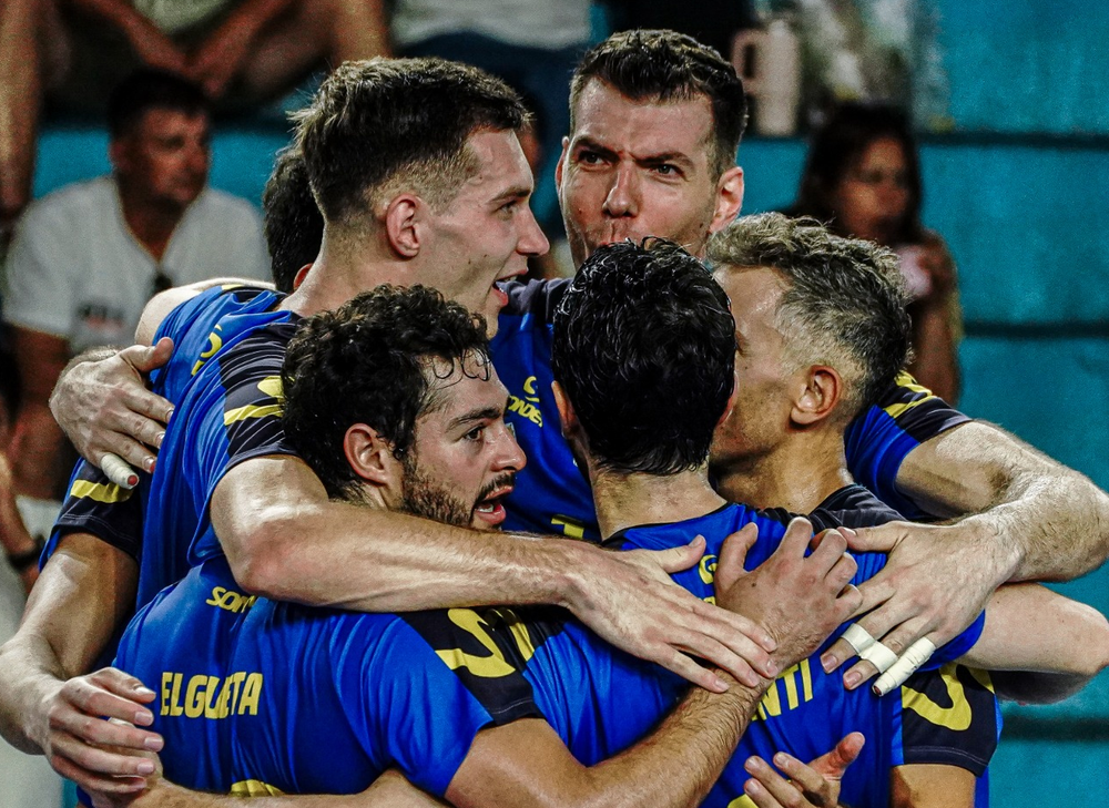 UPCN San Juan Vóley avanzó a semifinales de la Liga de Vóleibol Argentina tras vencer a San Lorenzo en Tucumán.