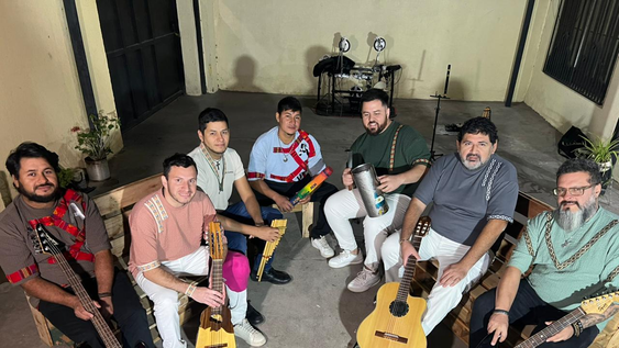 adn folk fusion, la banda de sanjuaninos que decidio darle una vuelta de rosca al folclore llego a las plataformas digitales
