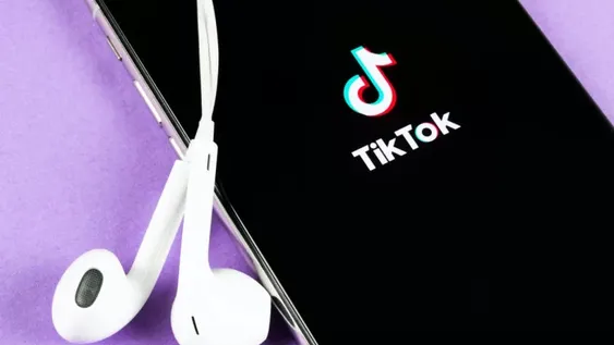 Advierten sobre los peligros de TikTok para los niños