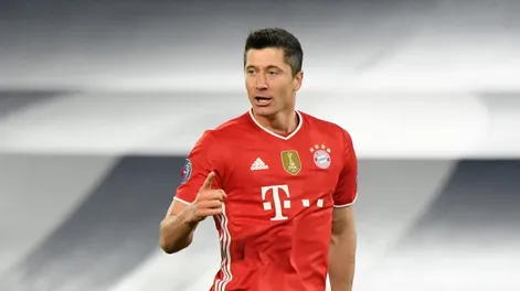 El campeón Bayern Munich goleó a Lazio y se acerca a cuartos