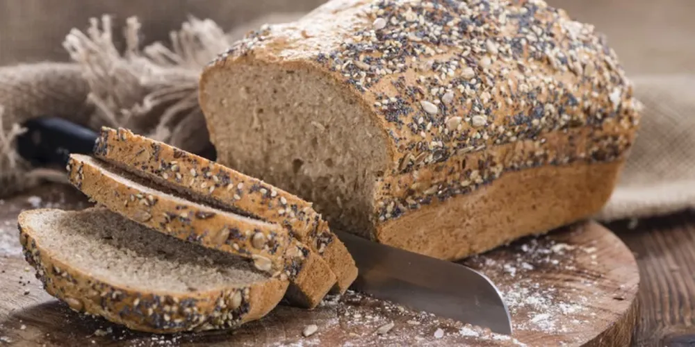 Receta original de pan integral con semillas, rico y saludable