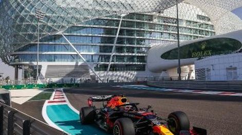 Verstappen quebró la hegemonía de Mercedes con la pole position en Abu Dhabi
