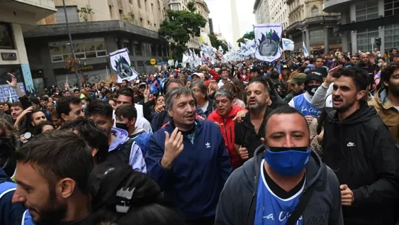 Máximo pone paños fríos a la candidatura presidencial de CFK