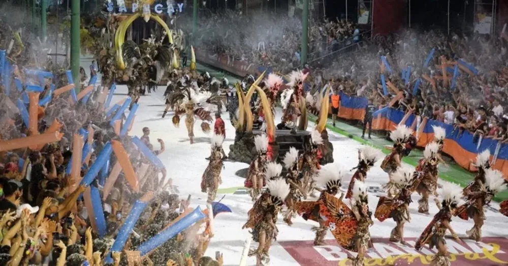 Un hombre no pudo desfilar con su comparsa por no pagar la cuota alimentaria de sus hijos