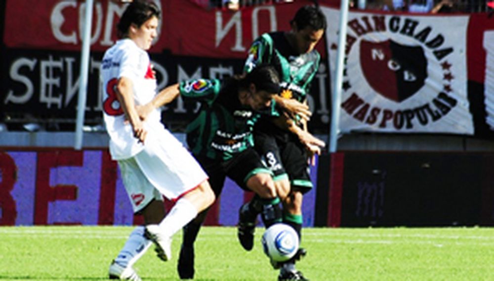 Sin jugar bien, San Martín se trajo un puntazo de Rosario
