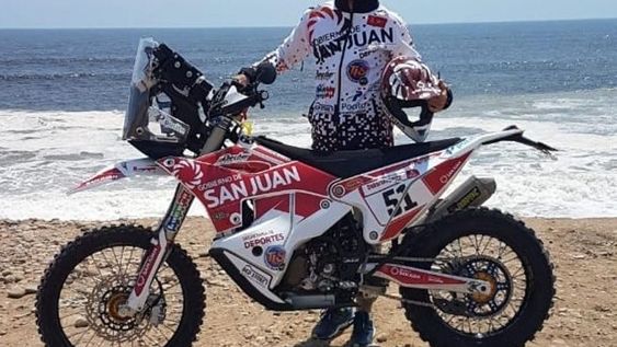 En motos, el Puchi Ontiveros completó la primera etapa y el ganador fue el español Barreda