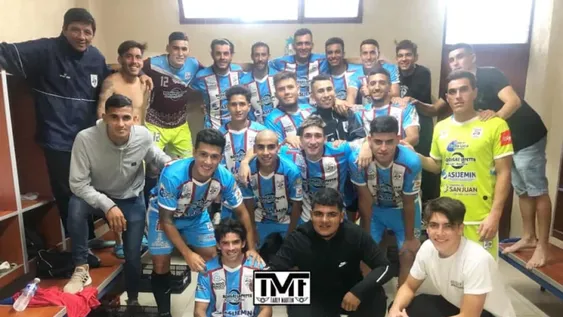 El Lechuzo sigue volando alto