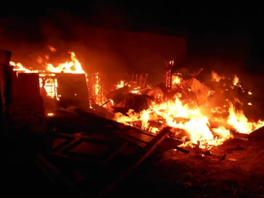 Seis caballos de carrera murieron calcinados durante un incendio en Mendoza