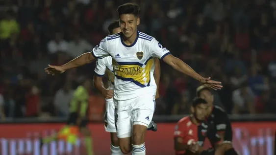 Boca fue una aplanadora ante Colón, alcanzó la punta y le metió presión a River