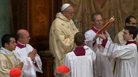 El Papa echó de una basílica a un encubridor de pederastas