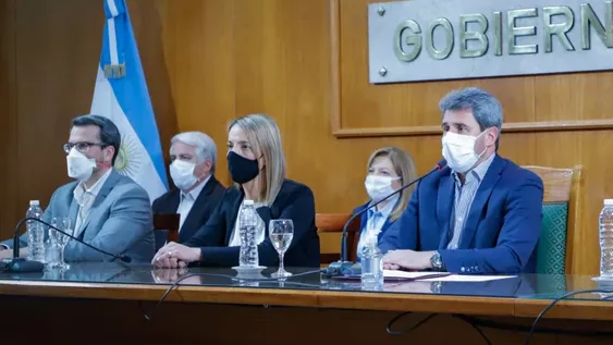 La nueva fase, un guiño a la economía y un fuerte control para frenar el brote