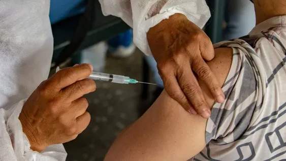 Cambio de sede de un centro de vacunación en la provincia