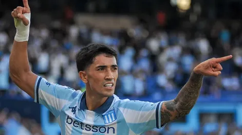 Racing venció 2-1 a Argentinos en Avellaneda, logró su primer triunfo del año y hubo polémica por el VAR