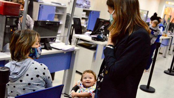 Adelantan el pago del complemento del 20% acumulado de la AUH a partir de junio