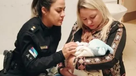Salvaron a un bebé abandonado adentro de una bolsa negra en un tacho de basura