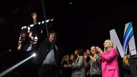 Milei cerró su campaña con un multitudinario acto y pidió a la gente que “vaya a votar”