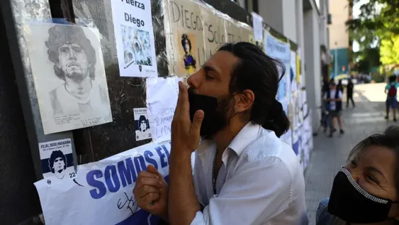 Diego sigue sedado y mañana podría irse