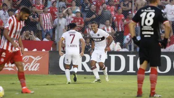 En el debut de Ricardo Caruso, San Martín (T) perdió con Lanús