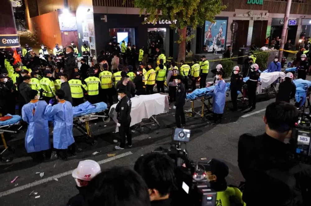 Estampida en festejo de Halloween en Seúl: ya son 153 los muertos y declaran duelo nacional