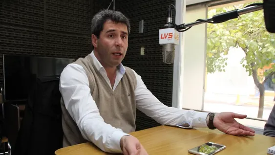 Uñac sobre dichos de Michetti: “No pienso cambiar de camiseta”