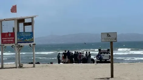 Adolescentes argentinos fueron arrastrados por una fuerte marea en Chile: hay un desaparecido