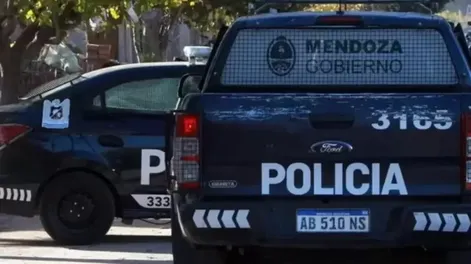 Insólito: un preso se escapó por un agujero en el piso del móvil policial