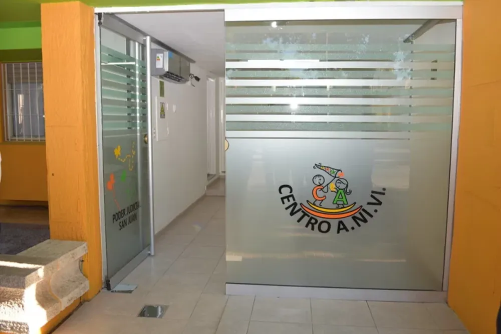 Condena sin cárcel para un sujeto que abusó de la hijastra de su hermano
