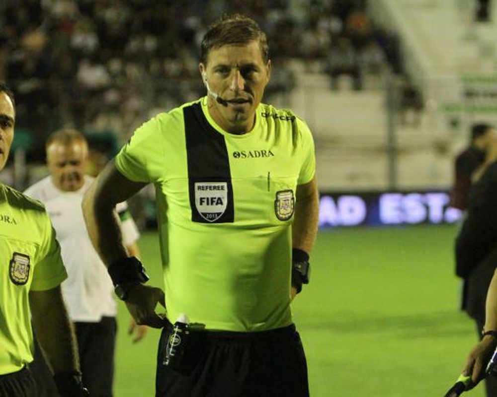 Clásico con terna mundialista