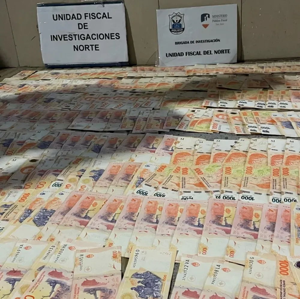 GRAN PARTE de los 6 millones sustraídos por la sospechosa fueron secuestrados en su casa por policías de la UFI Norte.