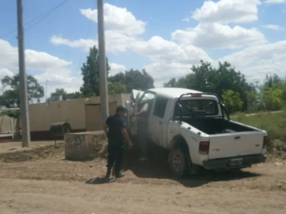 Violento choque entre una Amarok y una Ranger: 6 hospitalizados