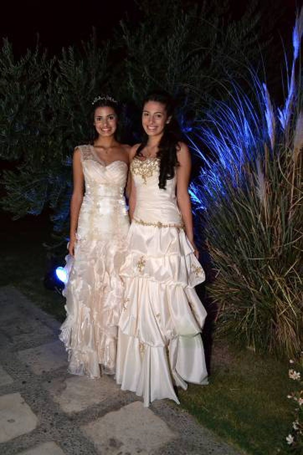 Quince doble para Camila y Luciana Atencio