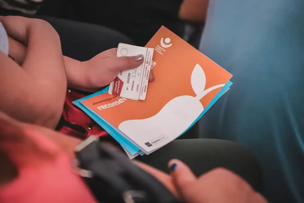 Comenzó la entrega de la tarjeta alimentaria: beneficiará a más de 60.000 niños