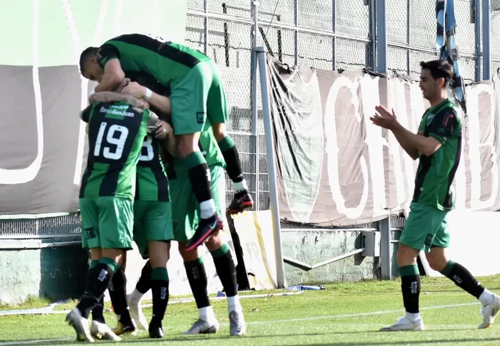 San Martín juega por su futuro