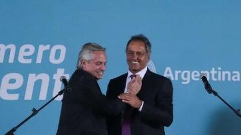 Alberto pide “unidad” en la jura del ministro Scioli