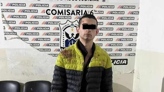 Vecinos atraparon a un ladrón tras robar en una casa y lo entregaron a la Policía