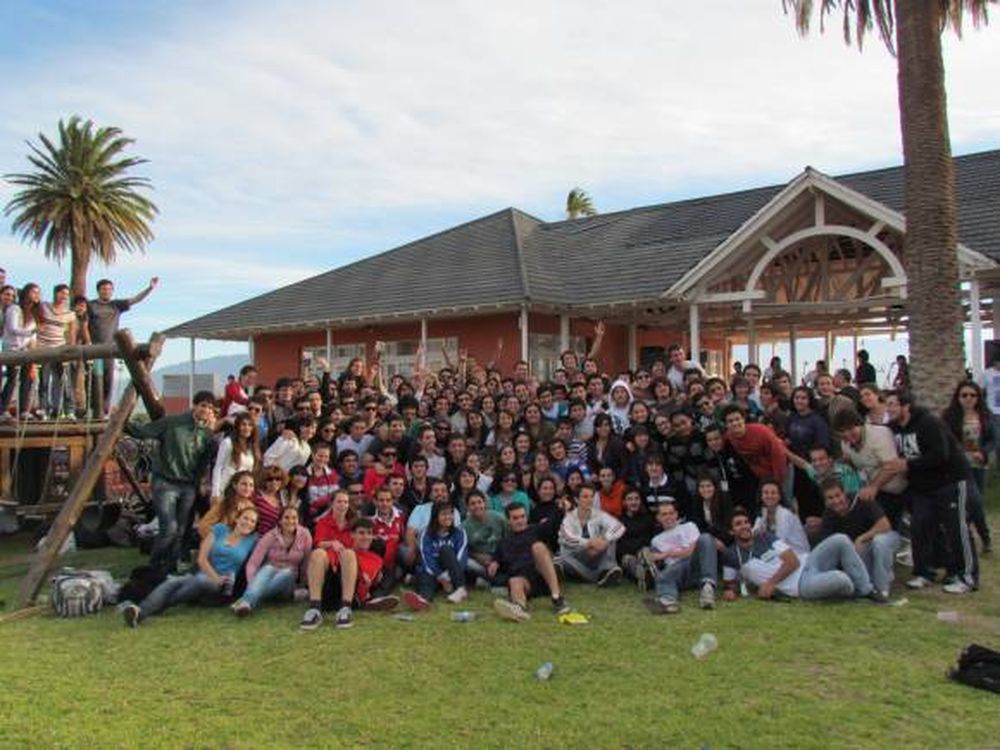 Jóvenes que construyen su futuro