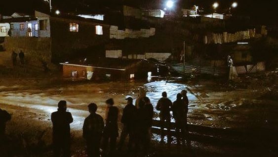 Impactantes imágenes del feroz temporal que ataca a Chile y ya dejó dos muertos