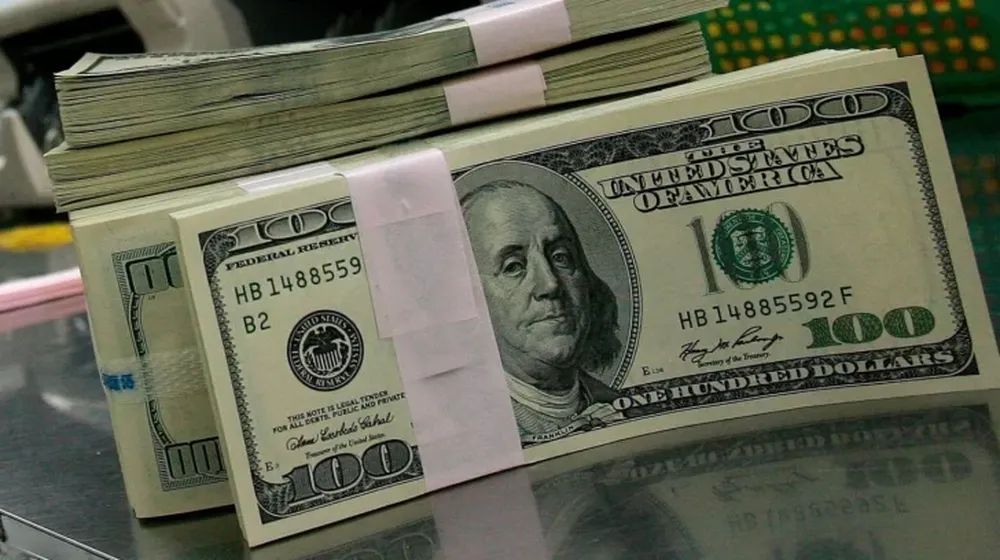 El dólar blue sube otros $2 y se acerca a los $165