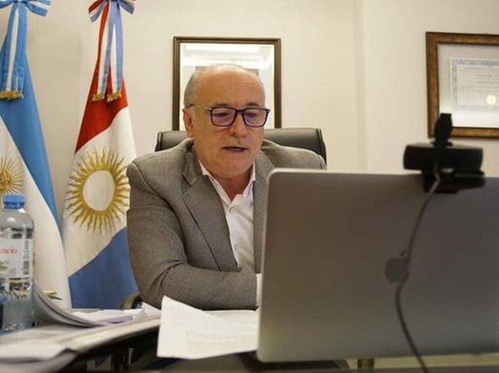 Murieron por Covid ambos padres de un ministro cordobés: “El amor lo llevó junto a mamá”